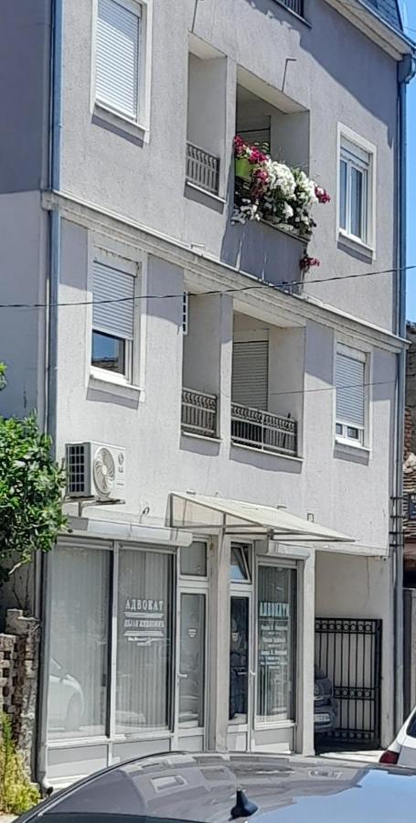 For You Apartman Nis Luaran gambar