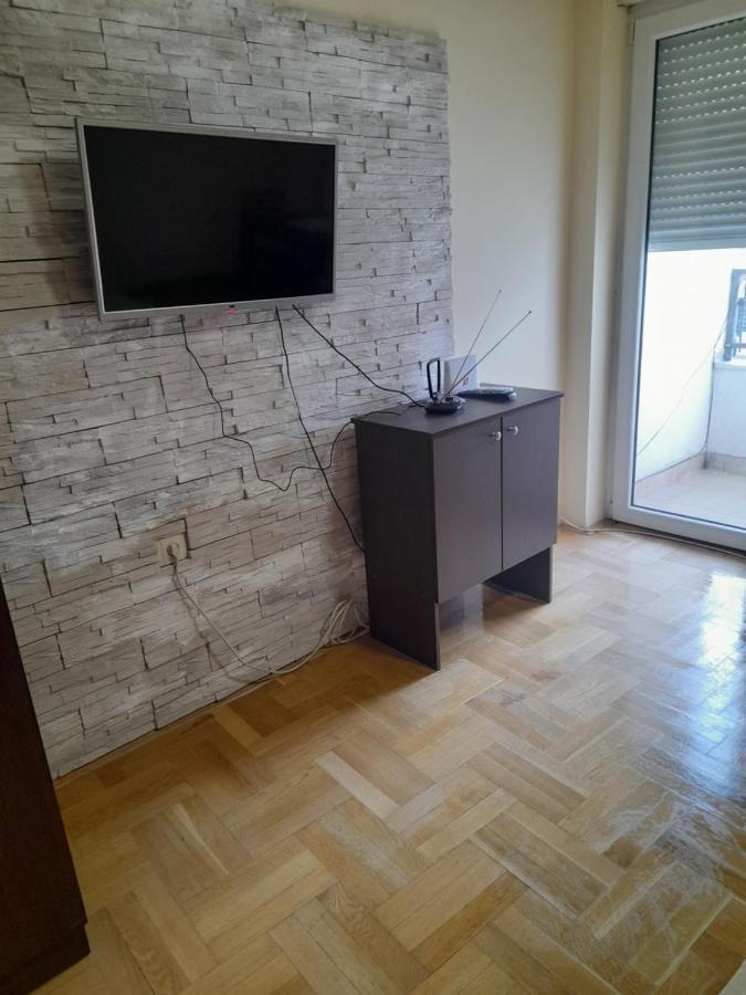 For You Apartman Nis Luaran gambar